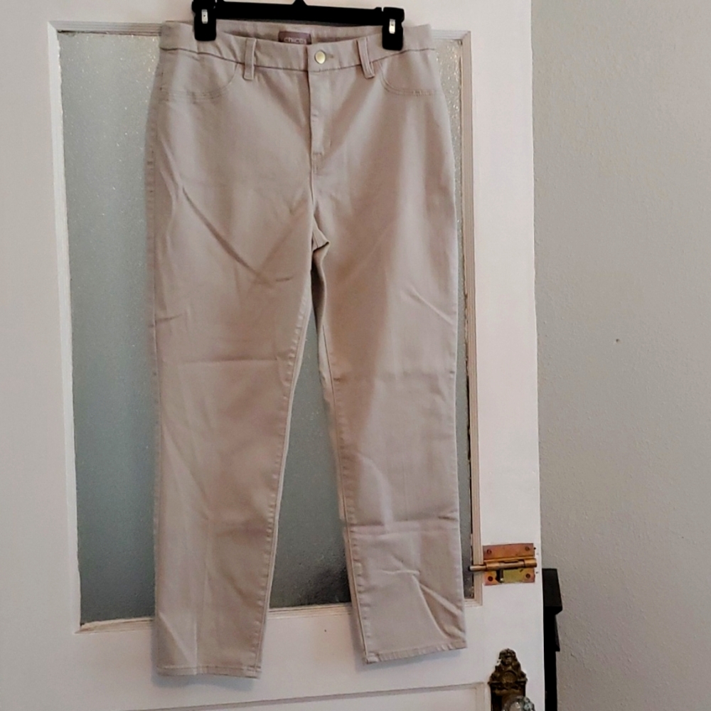 Chico's size one light grey ankle jeans